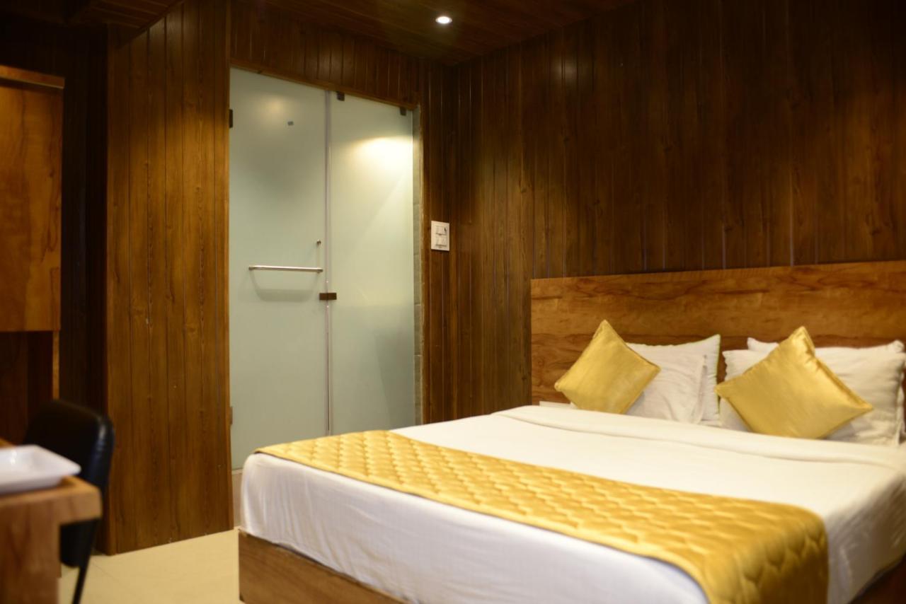 Hotel Malad Inn Opposite Malad Railway Station Bombay Extérieur photo